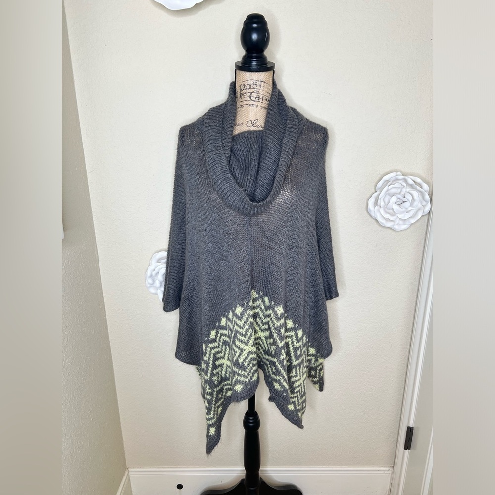 Anthropologie Wooden Ships Gray & Yellow Wool Blend Poncho Sweater Sz M/L